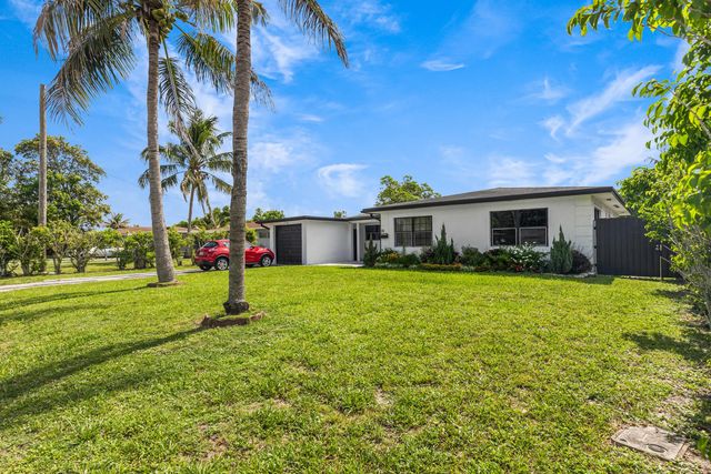 3 of 27 - 24 Nw 42nd Terrace, Plantation, FL