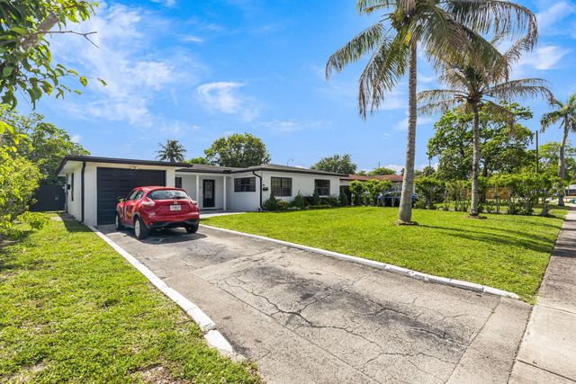 4 of 27 - 24 Nw 42nd Terrace, Plantation, FL
