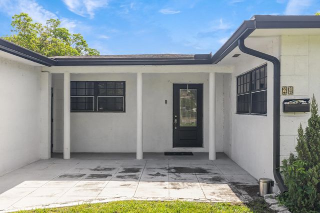 5 of 27 - 24 Nw 42nd Terrace, Plantation, FL