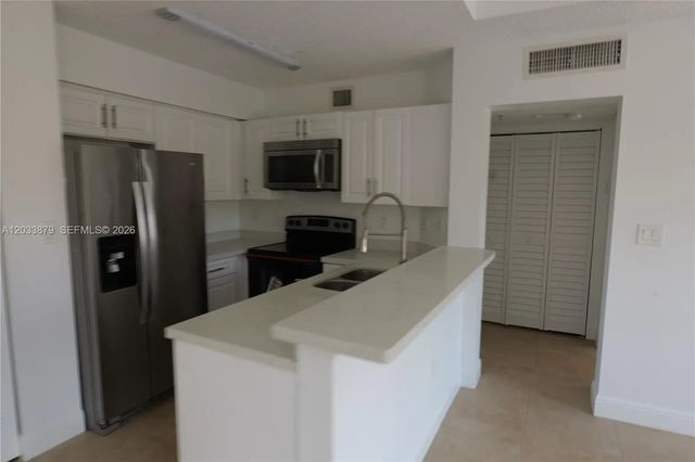 5 of 10 - 771 N Pine Island Road #308, Plantation, FL