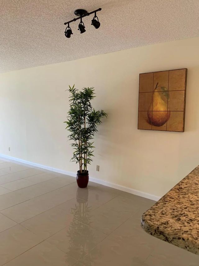 2 of 25 - 3212 Strawflower Way #204, Lake Worth, FL