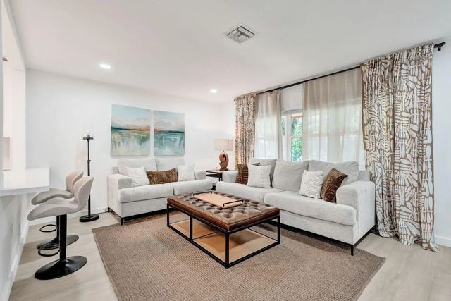 207 Salisbury I, West Palm Beach