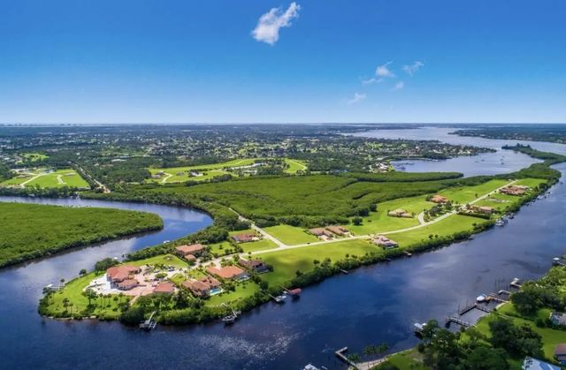2 of 7 - 163 Se Via Lago Garda, Port St. Lucie, FL