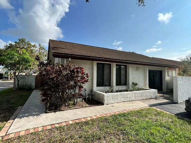 2 of 16 - 3931 Sw 84th Terrace, Davie, FL