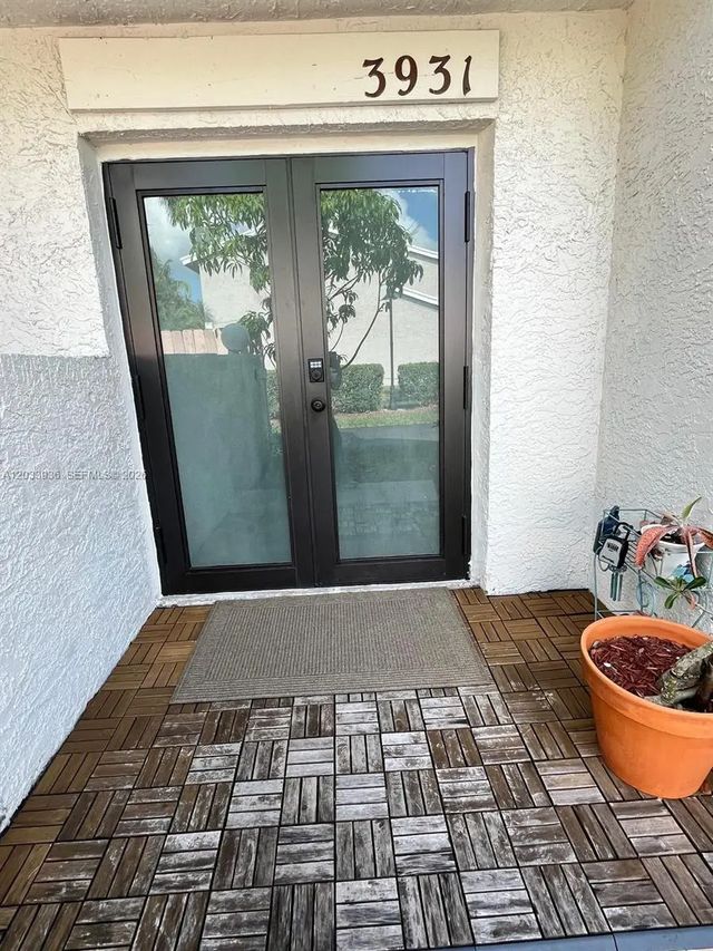 3 of 16 - 3931 Sw 84th Terrace, Davie, FL