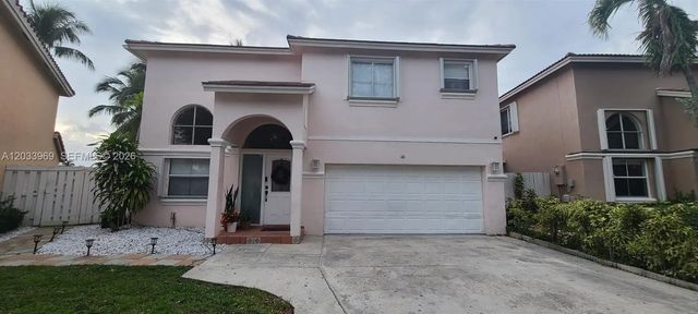 2 of 35 - 320 Sw 99th Avenue, Pembroke Pines, FL