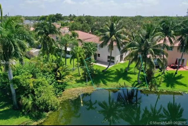 4 of 35 - 320 Sw 99th Avenue, Pembroke Pines, FL