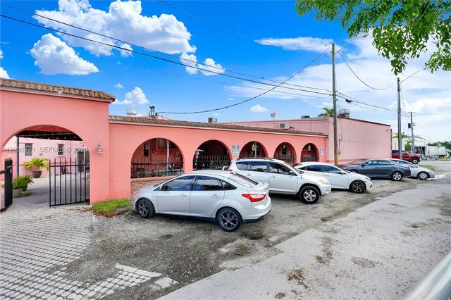 4 of 8 - 1 S Krome Avenue, Homestead, FL