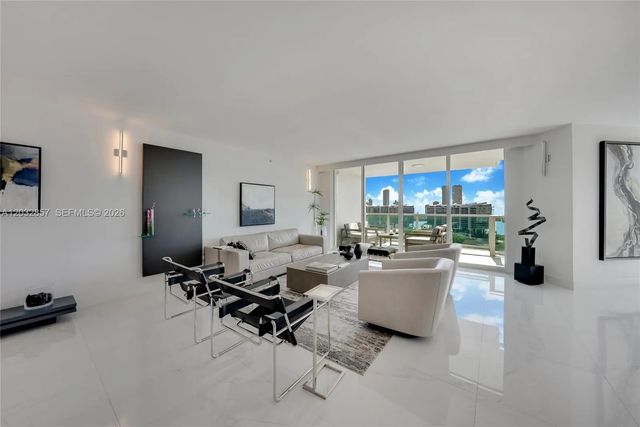 5 of 60 - 3201 Ne 183rd Street #1806, Aventura, FL