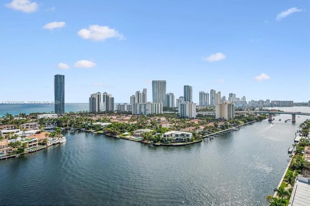 2 of 26 - 19707 Turnberry Way #20h, Aventura, FL