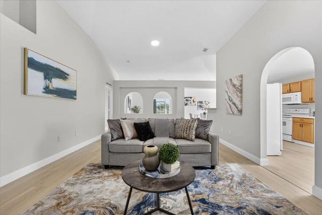 4 of 38 - 2602 Sw 12th Sq Square Sw, Vero Beach, FL