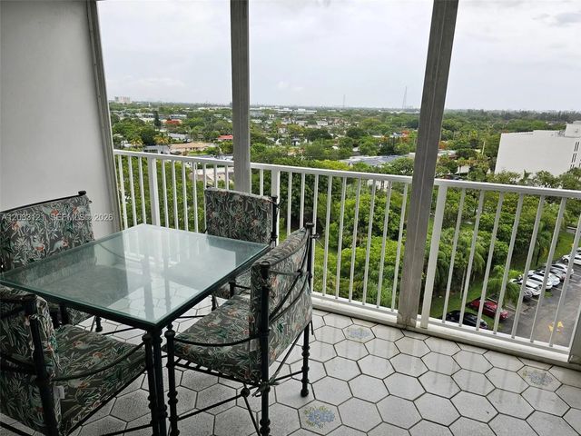 3850 Washington Street #1011, Hollywood