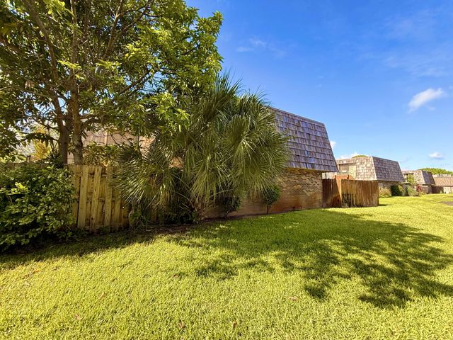 4 of 124 - 1684 Forest Lakes Circle #a, West Palm Beach, FL