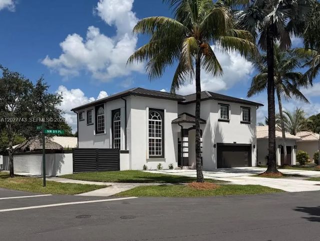 16732 Nw 89th Place, Miami Lakes