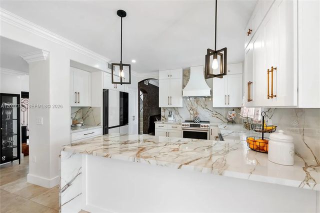 4 of 26 - 16732 Nw 89th Place, Miami Lakes, FL