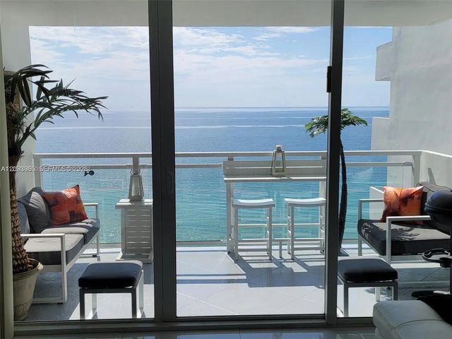4 of 20 - 2030 S Ocean Drive #1815, Hallandale Beach, FL