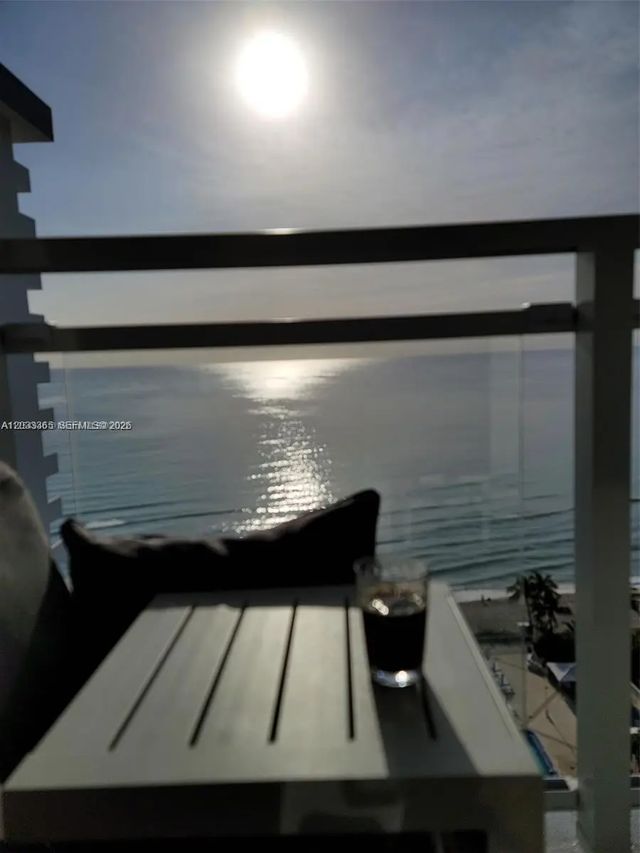 5 of 20 - 2030 S Ocean Drive #1815, Hallandale Beach, FL