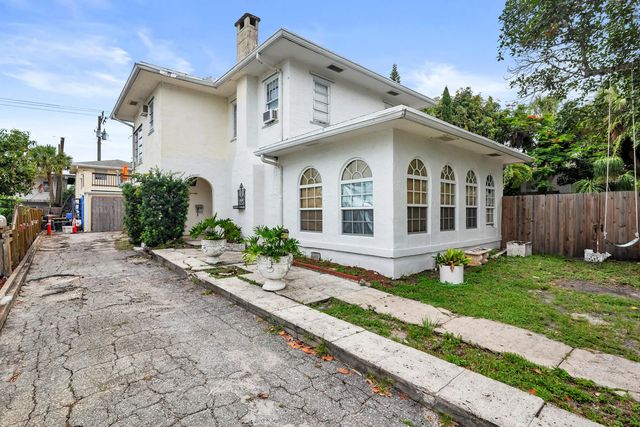 3 of 35 - 821 Omar Road, West Palm Beach, FL