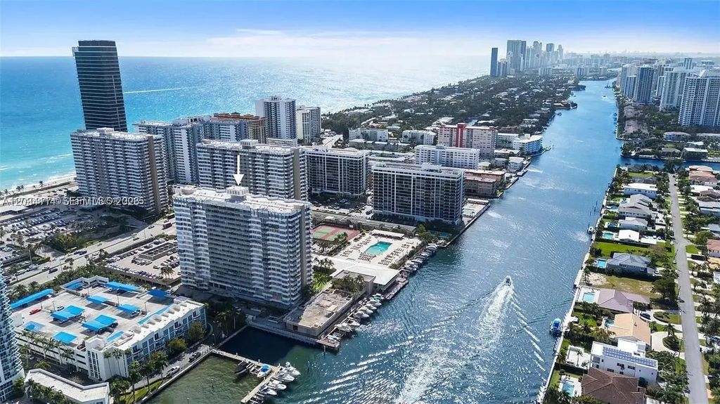 1965 S Ocean Drive #11k, Hallandale Beach