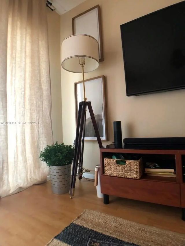 5 of 22 - 1965 S Ocean Drive #11k, Hallandale Beach, FL