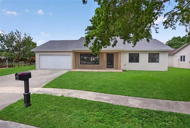 8668 Sw 50th Street, Cooper City