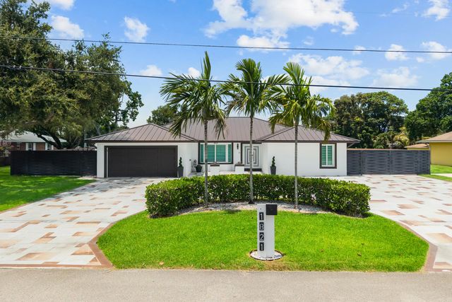 3 of 52 - 1821 Carissa Road, Lake Clarke Shores, FL