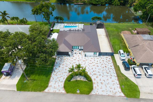 5 of 52 - 1821 Carissa Road, Lake Clarke Shores, FL