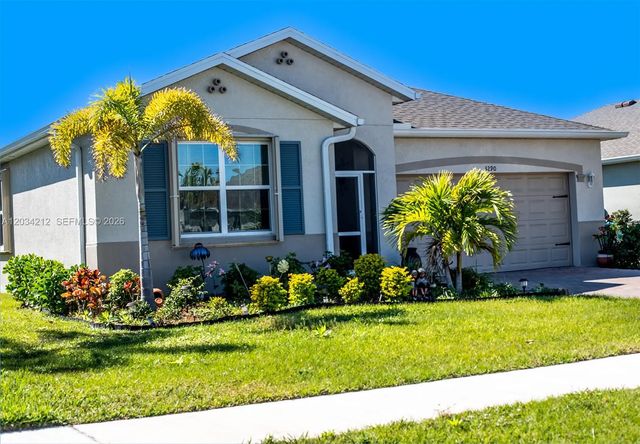 3290 Baravaldo Circle, Cape Coral
