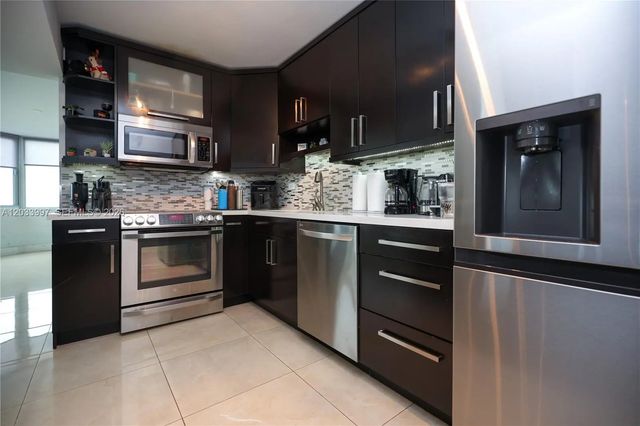 3 of 77 - 7135 Collins Avenue #735, Miami Beach, FL