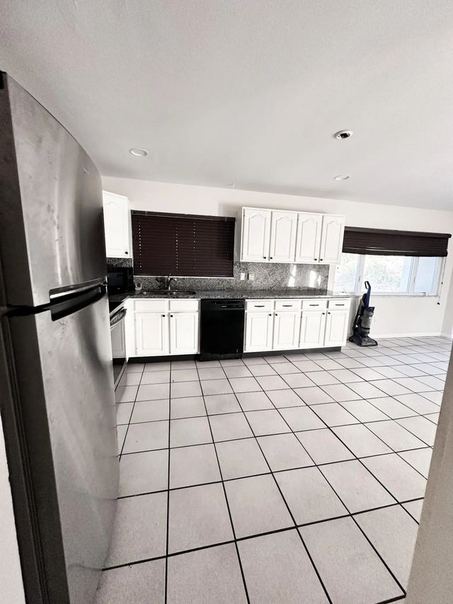 5 of 15 - 410 Sw Kentwood Road, Port St. Lucie, FL