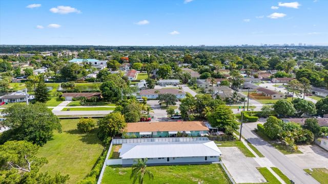 2 of 25 - 2807 Reo Lane #1, Palm Springs, FL