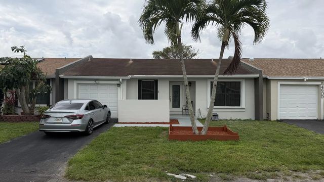 3 of 59 - 5460 S Lakewood Cir S S #c, Margate, FL