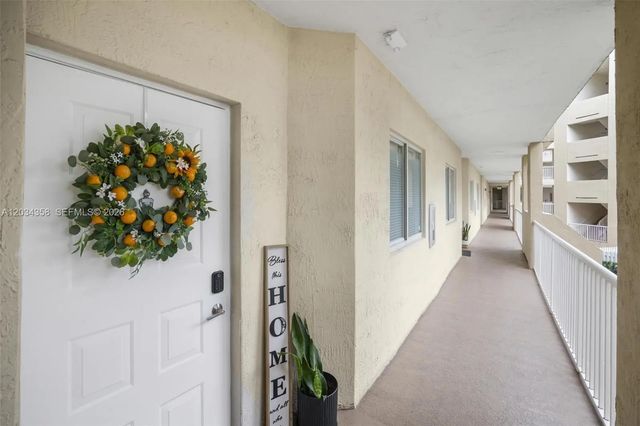 5 of 66 - 10720 Nw 66th Street #202, Doral, FL