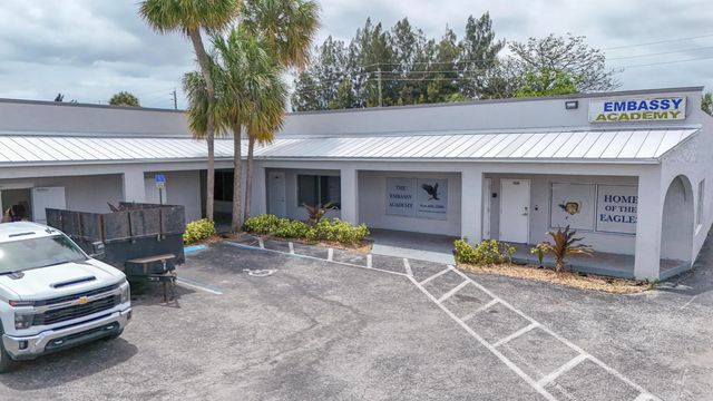 2 of 13 - 2450 W Oakland Park Boulevard, Oakland Park, FL