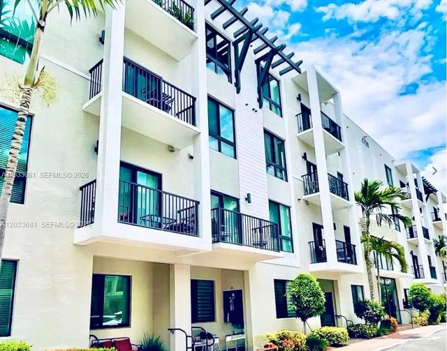 4700 Nw 84th Avenue #15, Doral