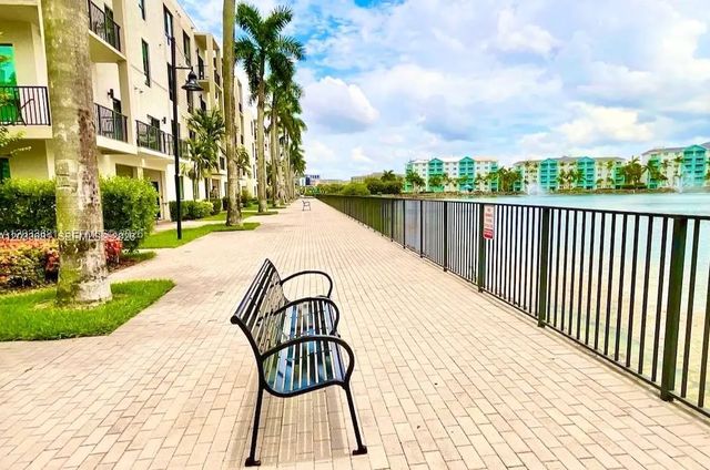 2 of 50 - 4700 Nw 84th Avenue #15, Doral, FL