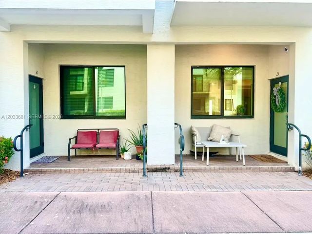 5 of 50 - 4700 Nw 84th Avenue #15, Doral, FL