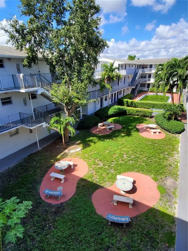 2 of 21 - 13700 Ne 6th Avenue #113, North Miami, FL