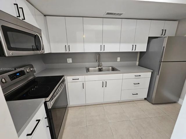 2 of 24 - 13700 Ne 6th Avenue #106, North Miami, FL