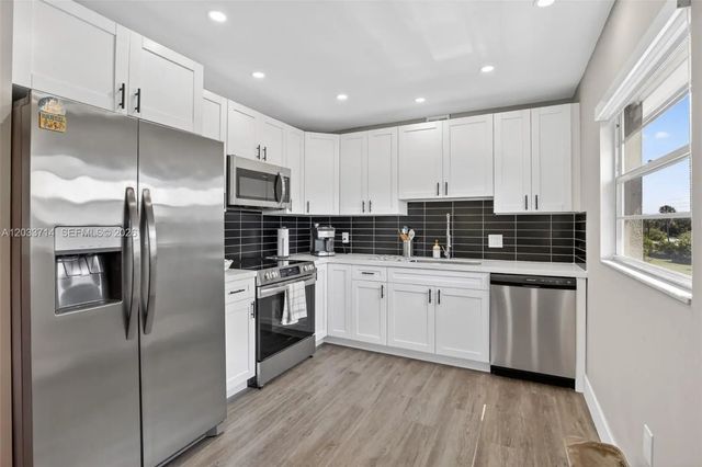 4 of 50 - 151 Sw 135th Terrace #314t, Pembroke Pines, FL