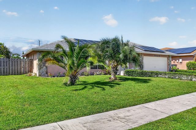 3 of 54 - 7625 Woodland Creek Lane, Lake Worth, FL