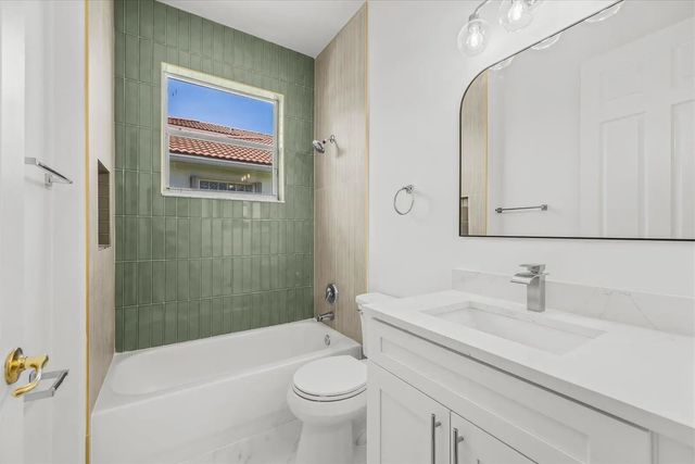 2 of 49 - 7558 Tarpon Cove Circle, Lake Worth, FL