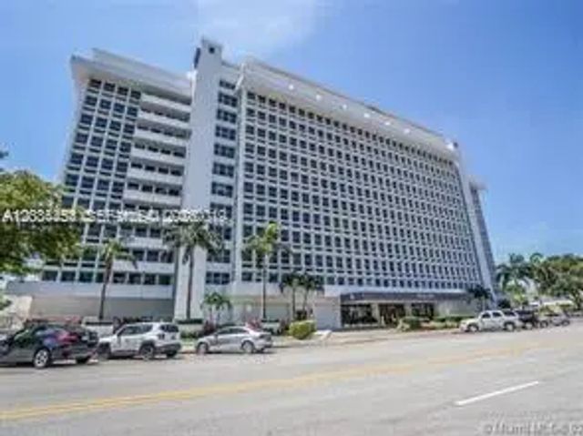 700 Biltmore Way #1216, Coral Gables