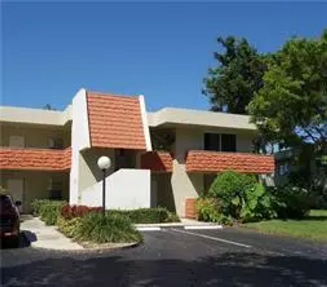 907 Cypress Terrace #201, Pompano Beach