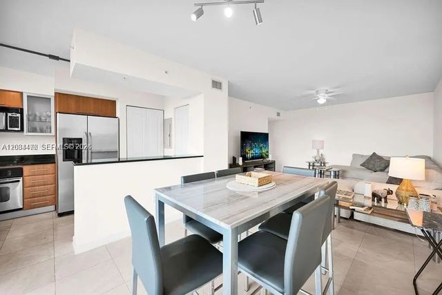 5 of 10 - 610 W Las Olas Boulevard #312n, Fort Lauderdale, FL