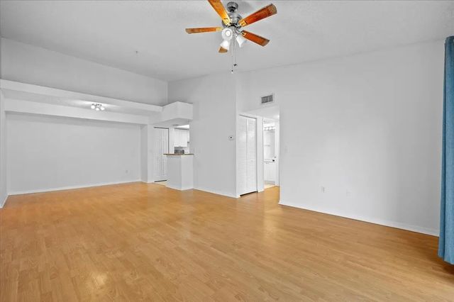 5 of 24 - 200 N Crestwood Court N #211, Royal Palm Beach, FL