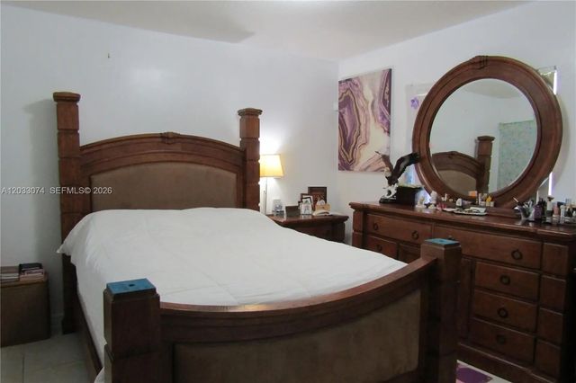 5 of 16 - 942 Sw 8th Place, Florida City, FL