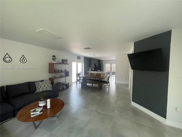 3 of 68 - 5733 Nw 100th Court, Doral, FL