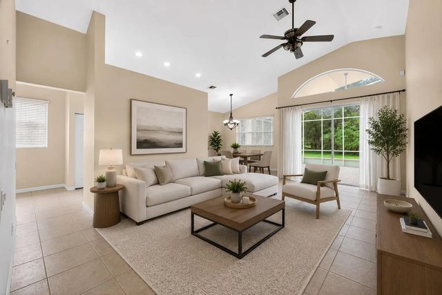 4 of 67 - 171 Nw Lawton Road, Port St. Lucie, FL