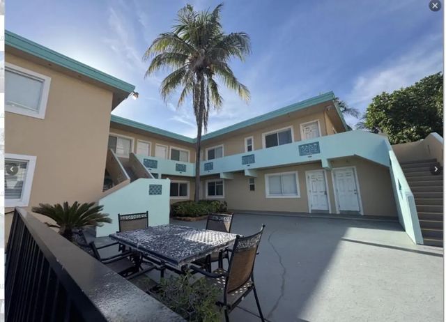 323 Monroe Street #1-6, Hollywood
